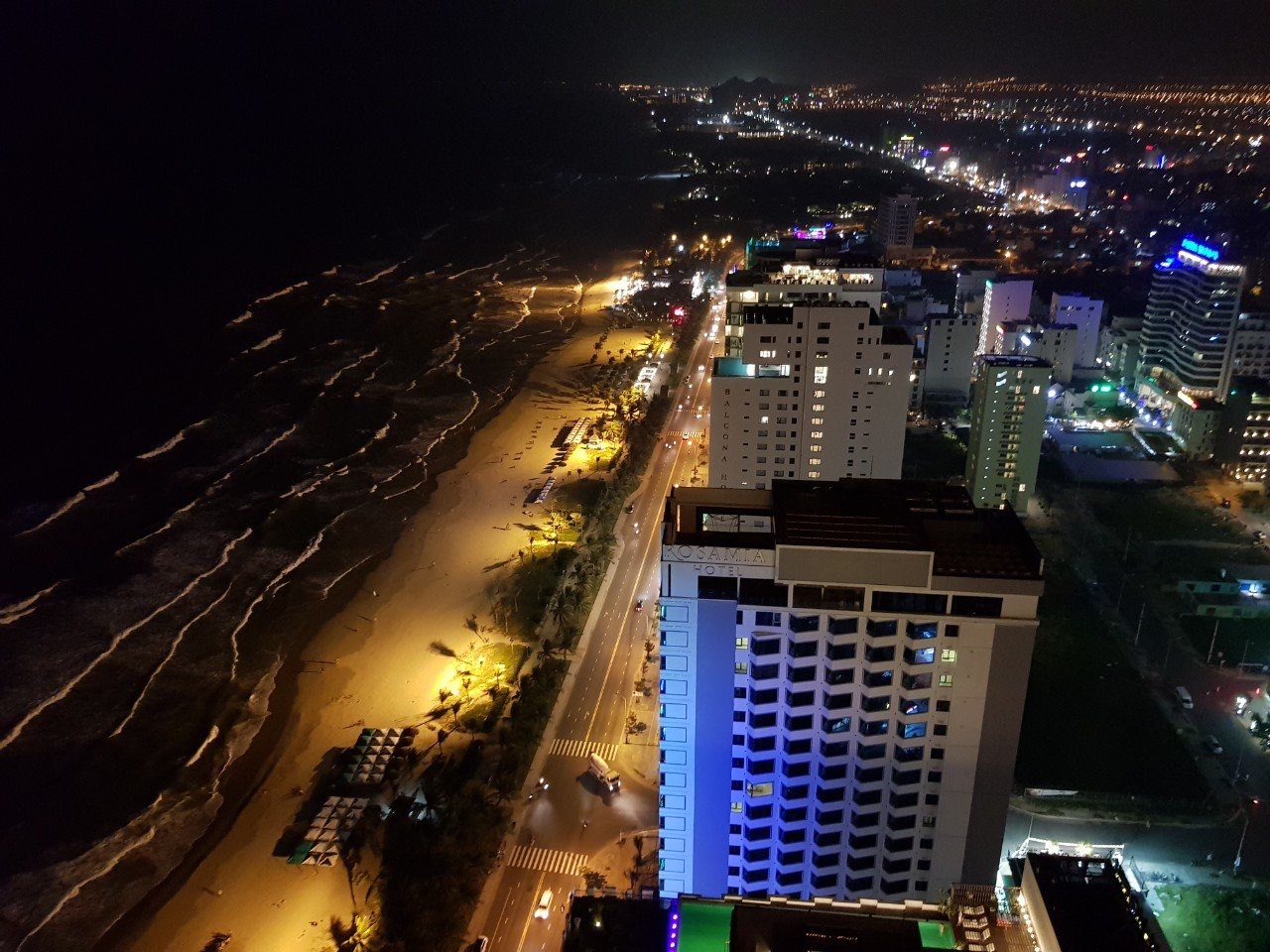 khách sạn biển 5 sao đẹp nhất Đà Nẵng