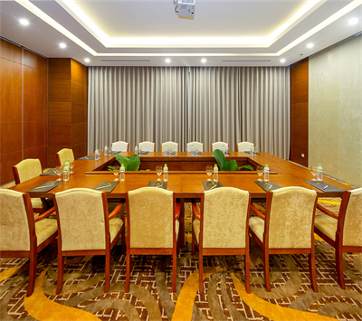 Lavanda Meeting Room