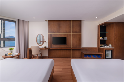 Premier Triple - Front Ocean View