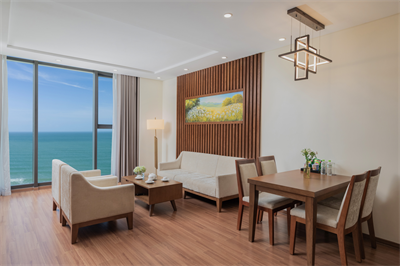 Executive Suite - Front Ocean View