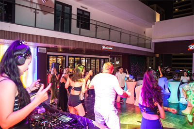 India Gate Restaurant & Sky Bar